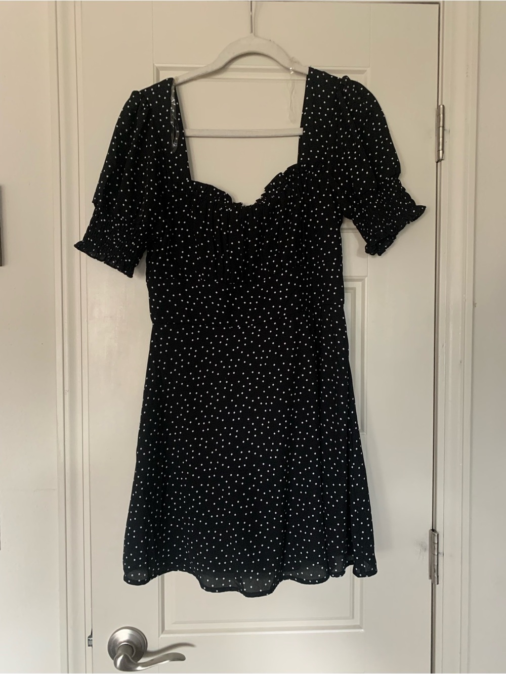 NWT Francesca’s Black Polka Dot Sweetheart Short Sleeve Dress
